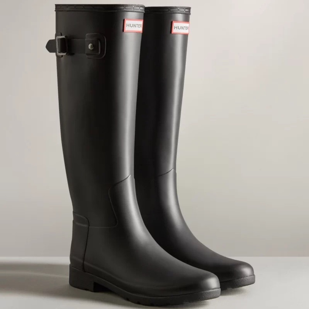 LIKE NEW WOMENS ORIGINAL TALL HUNTER BOOTS